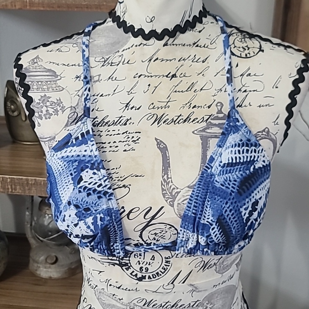 Cyn & Luca Blue Patterned Triangle Bikini Set - Picture 2 of 11